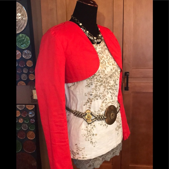 Adorable Cabi red  jacket with removable vest - Picture 7 of 7